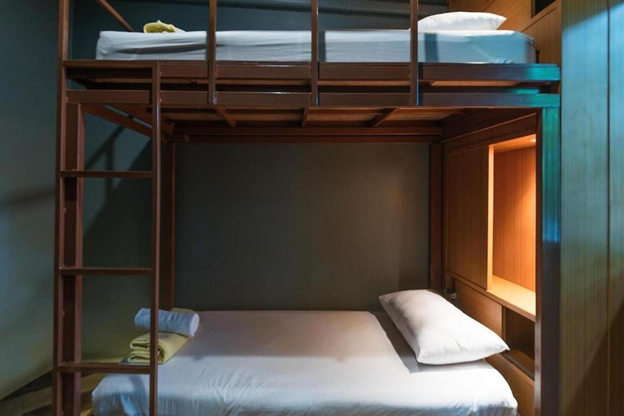 Loftel 22 Hostel Бангкок Экстерьер фото
