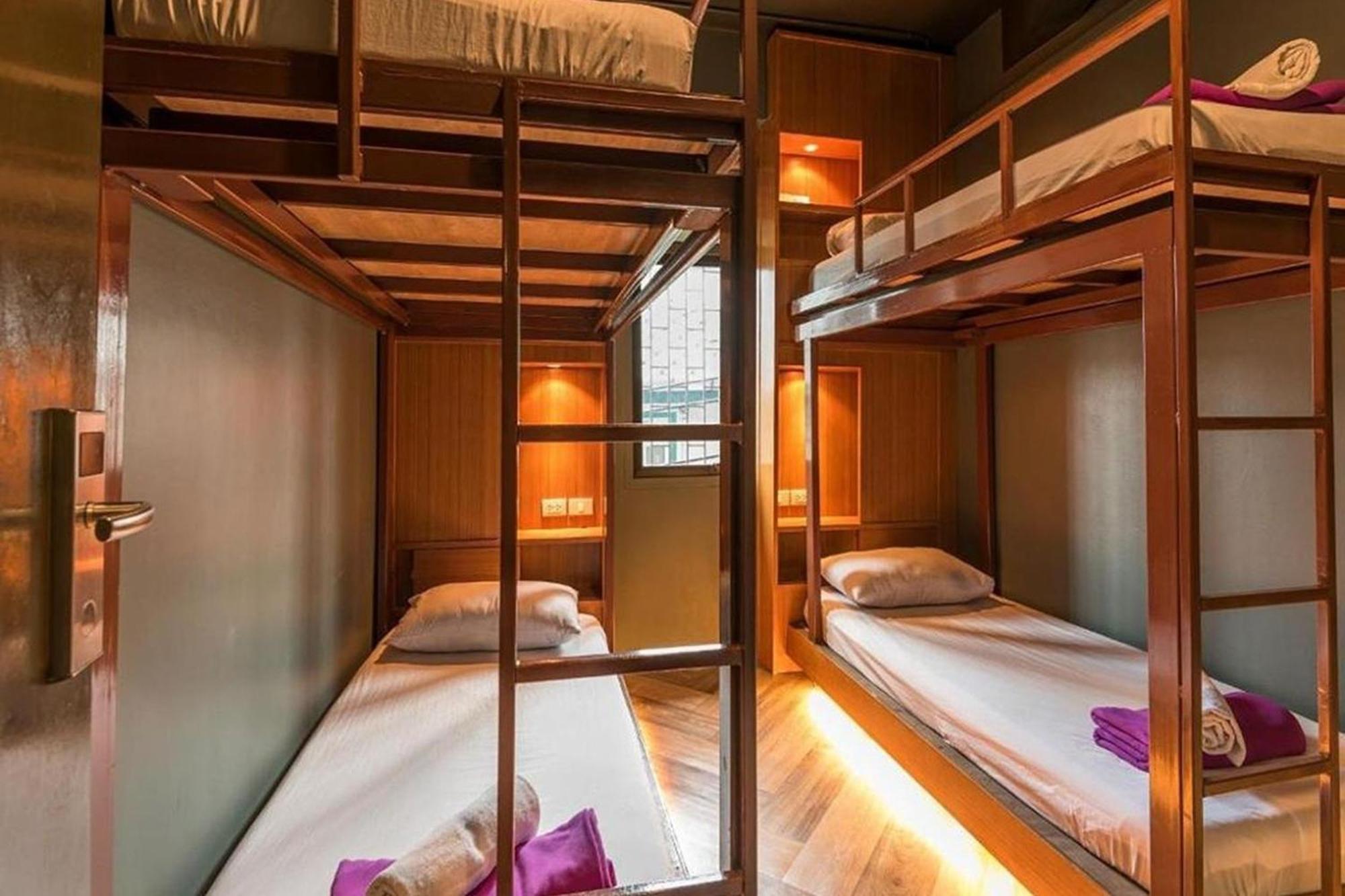 Loftel 22 Hostel Бангкок Экстерьер фото