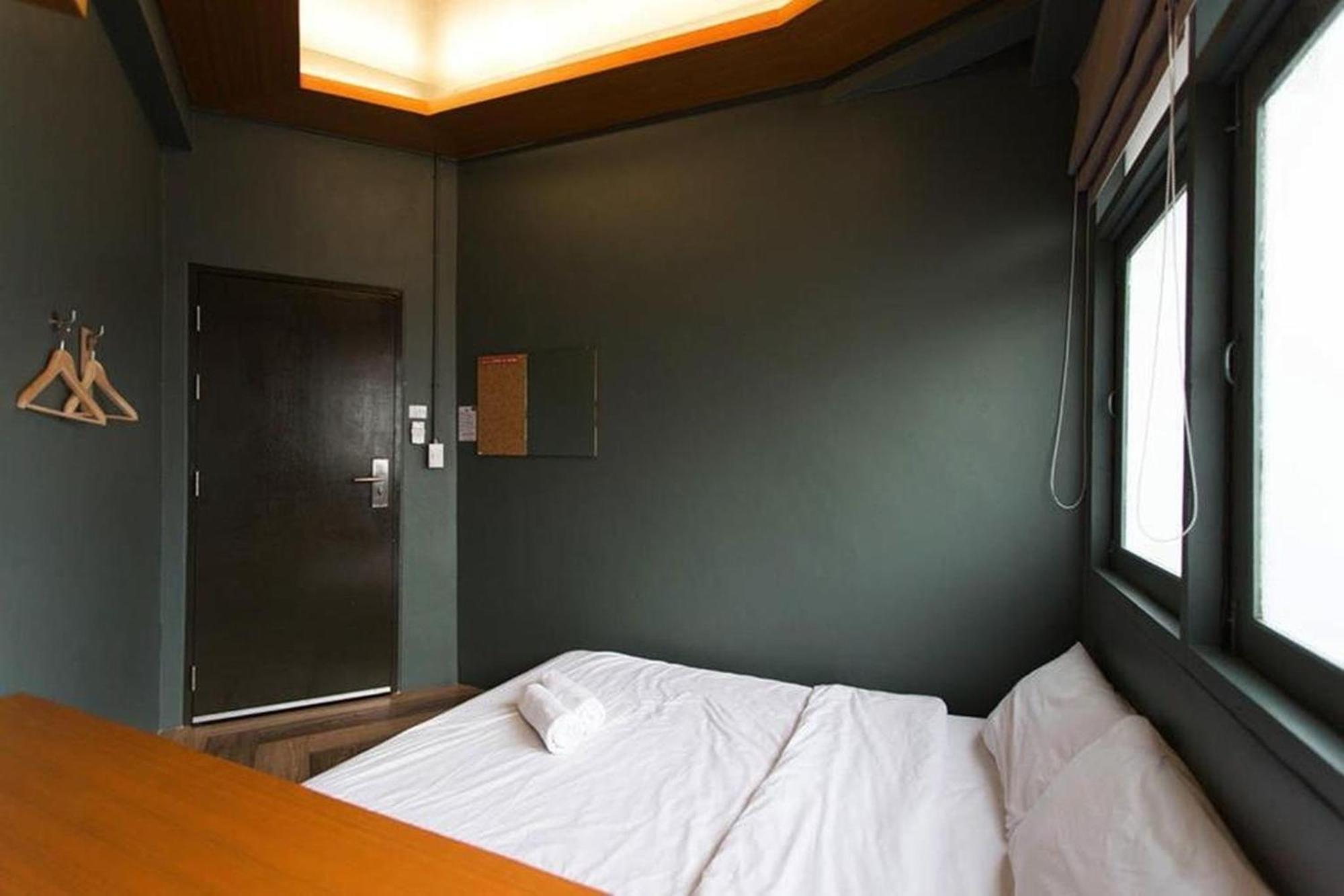 Loftel 22 Hostel Бангкок Экстерьер фото